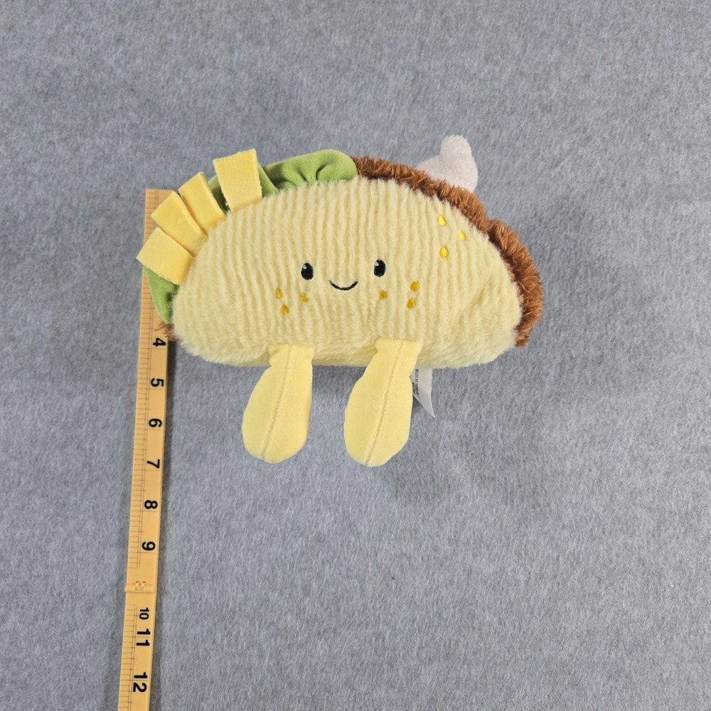Gigglescape Target Taco Plush Stuffed Animal Food Toy Yellow Brown 086-13-6266